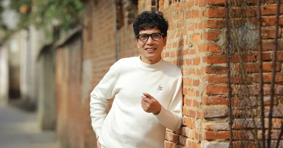 tieu su ca si ho quang 8