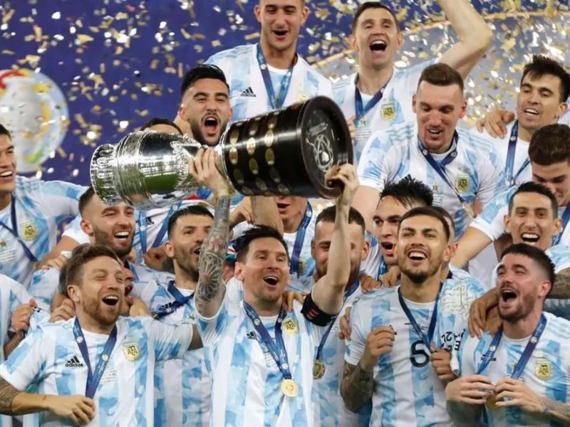 giai copa america may nam to chuc 1 lan vi sao co ky cach nhau chi 2 nam